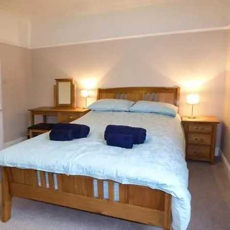 10 Elgin Street * Whitby